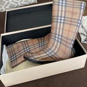 Burberry rain boots